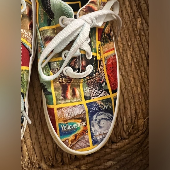 Vans Unisex National Geographic Collaboration Era Sneakers Magazine - Picture 4 of 10